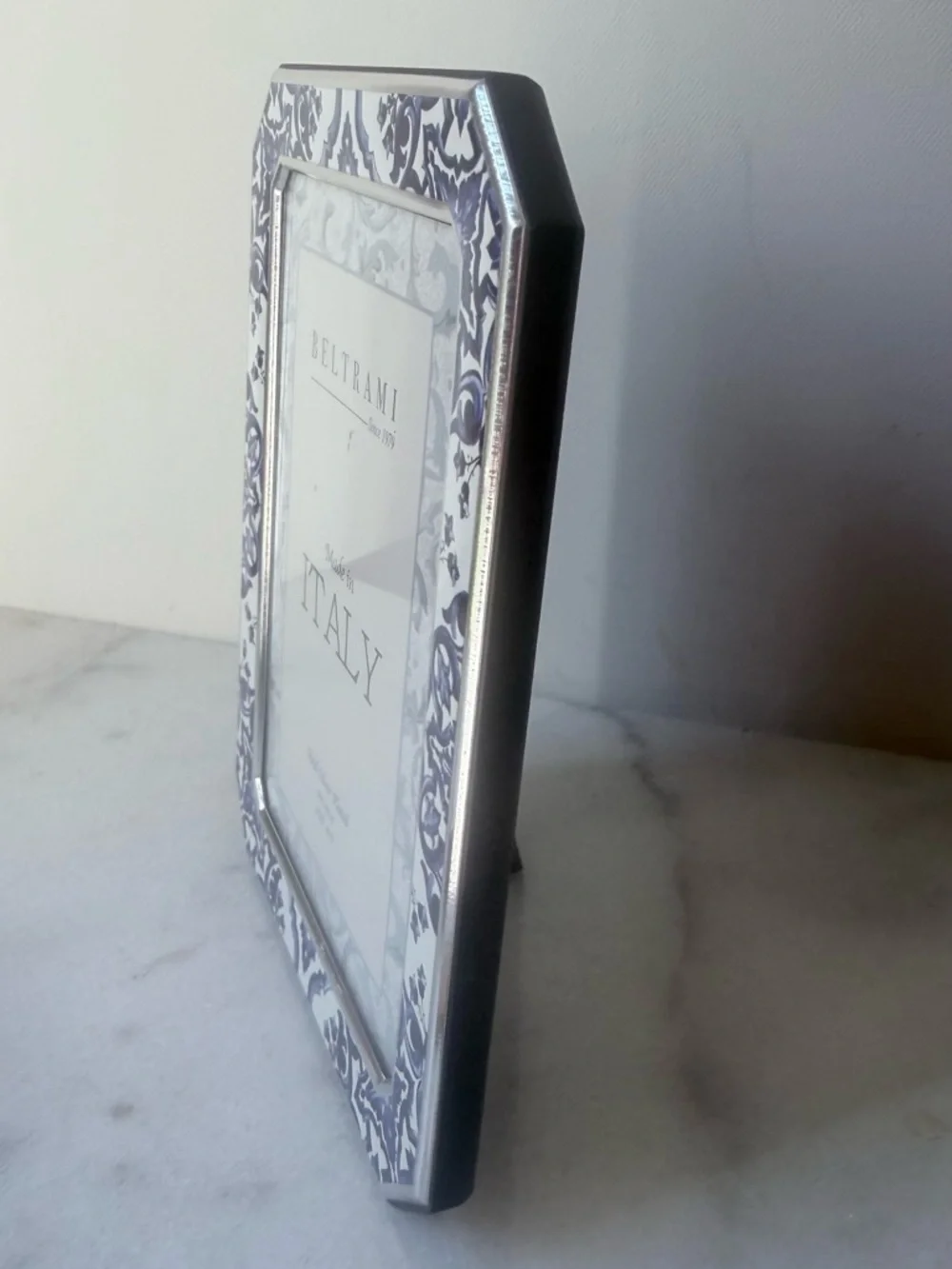 Blue & White Decorative Photo Frame for 4”x6” made in Italy